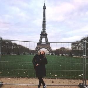 Meet your Posher, Adriana